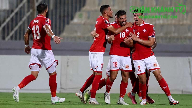 Các cầu thủ Malta chuẩn bị bước vào trận đấu khó khăn trên sân khách trước Lithuania