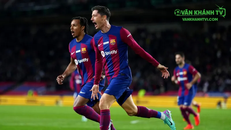 Barca: Hàng công hủy diệt và phong độ sân khách ấn tượng