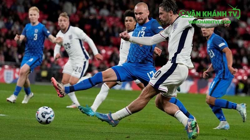 Hy Lạp quyết tâm giành chiến thắng đầu tay để khẳng định vị thế tại bảng đấu.