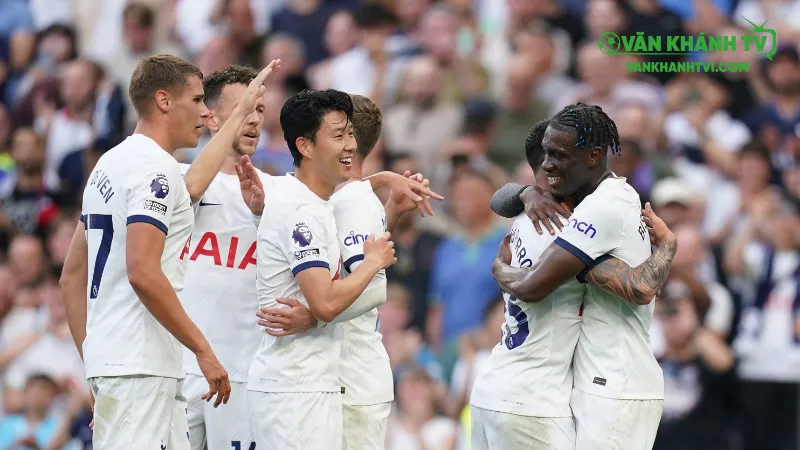 Tottenham duy trì phong độ ổn định, tìm kiếm chiến thắng trên đất Na Uy.