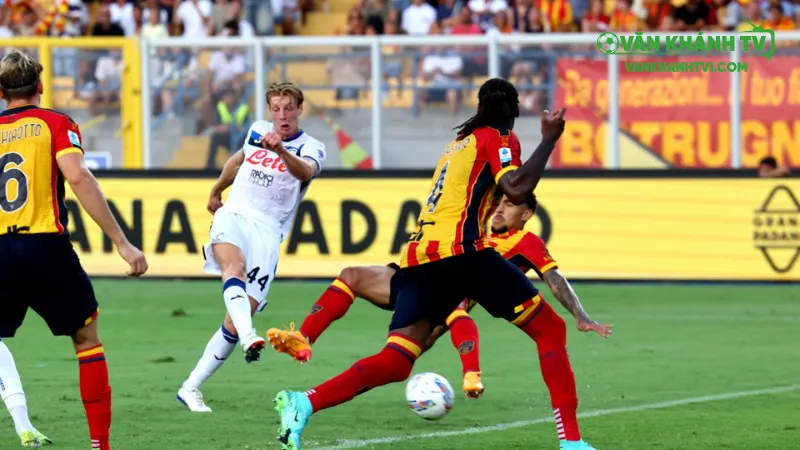 Lecce chuẩn bị lực lượng với Pierotti, Stulic và Sottil dẫn dắt tấn công